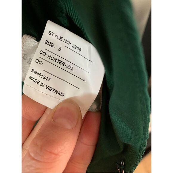 Green bridal dress made of honor size 0 by dessy collection - Picture 6 of 7